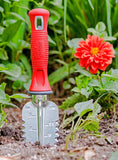 GARDEN WEASEL 91360 Multi-Use Transplanter